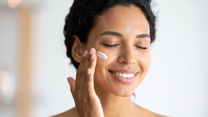 L’acido ialuronico: idratazione e benefici per la pelle