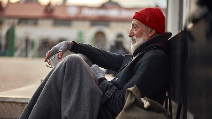 La povertà riduce la vita degli anziani: fino a nove anni in meno