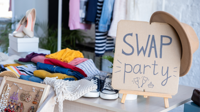 Swap party: eventi per scambiare oggetti e combattere gli sprechi