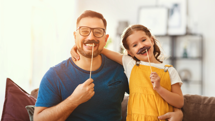 Festa del papà: una cravatta solidale sostiene la ricerca sulle malattie urologiche maschili