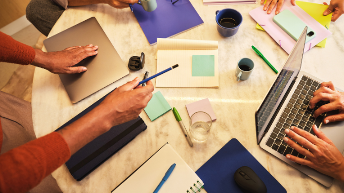 Rimandi sempre pagamenti e attività burocratiche? L’admin night è il metodo che può aiutarti