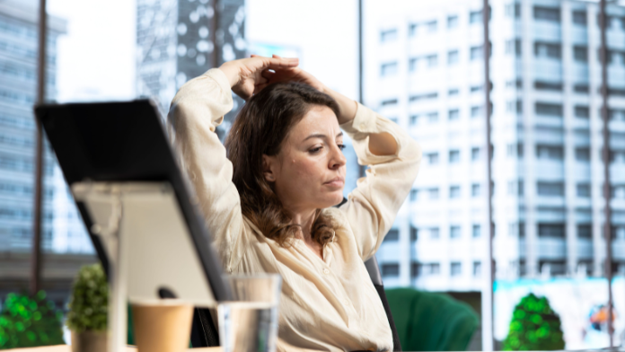 L’aria dell’ufficio ci rende più brutti?